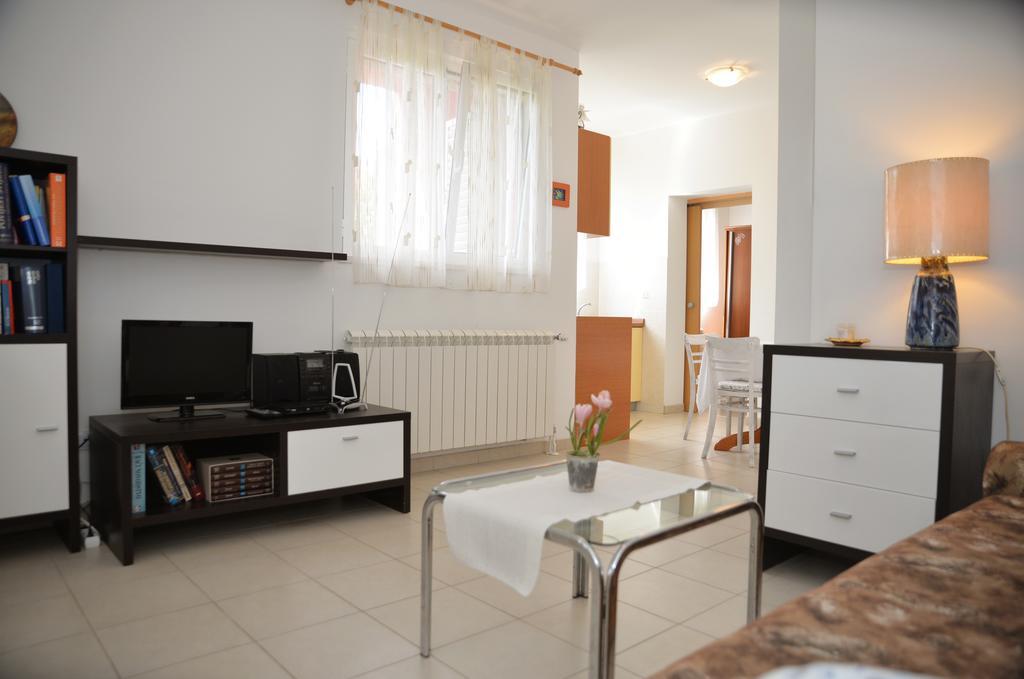 Apartments 5M Тисно Номер фото